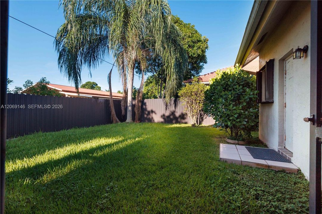 For Sale: $699,000 (3 beds, 2 baths, 2075 Square Feet)