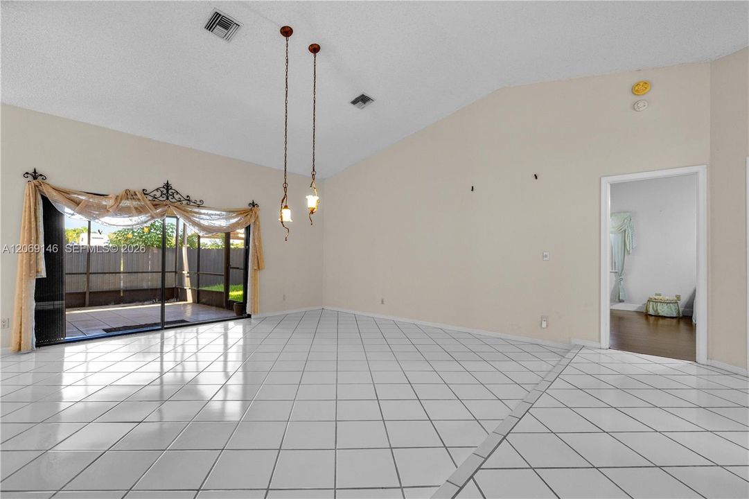 For Sale: $699,000 (3 beds, 2 baths, 2075 Square Feet)