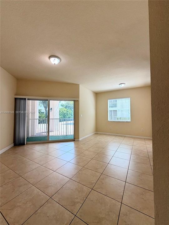 В аренду: $2,950 (3 спален, 2 ванн, 1308 Квадратных фут)