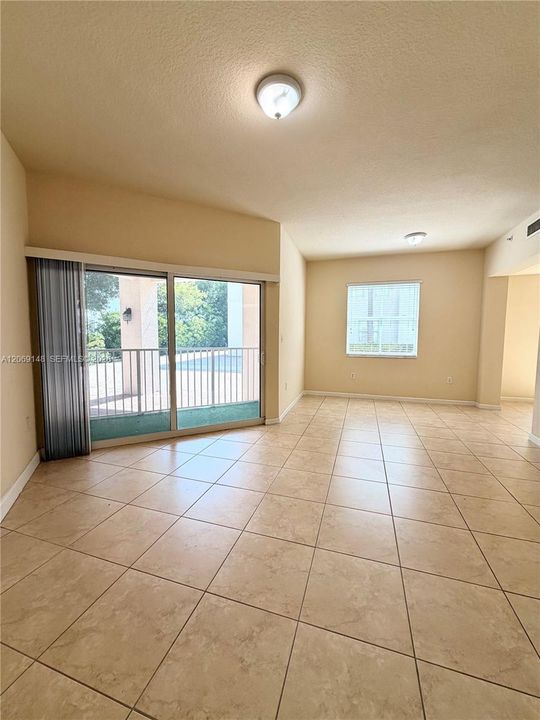 В аренду: $2,950 (3 спален, 2 ванн, 1308 Квадратных фут)