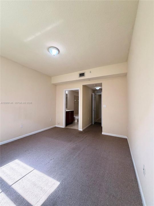 В аренду: $2,950 (3 спален, 2 ванн, 1308 Квадратных фут)