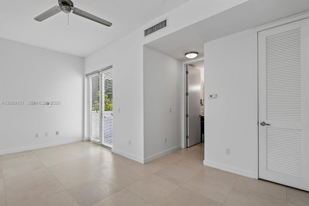Recently Rented: $14,000 (4 beds, 4 baths, 2763 Square Feet)