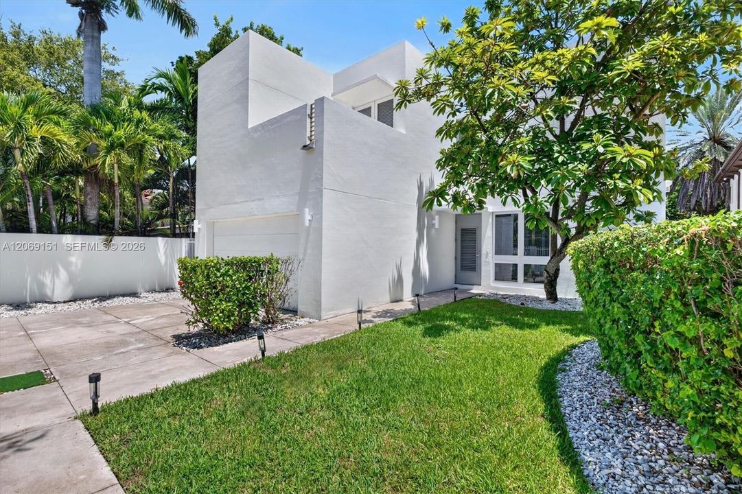 En Renta: $14,000 (4 camas, 4 baños, 2763 Pies cuadrados)