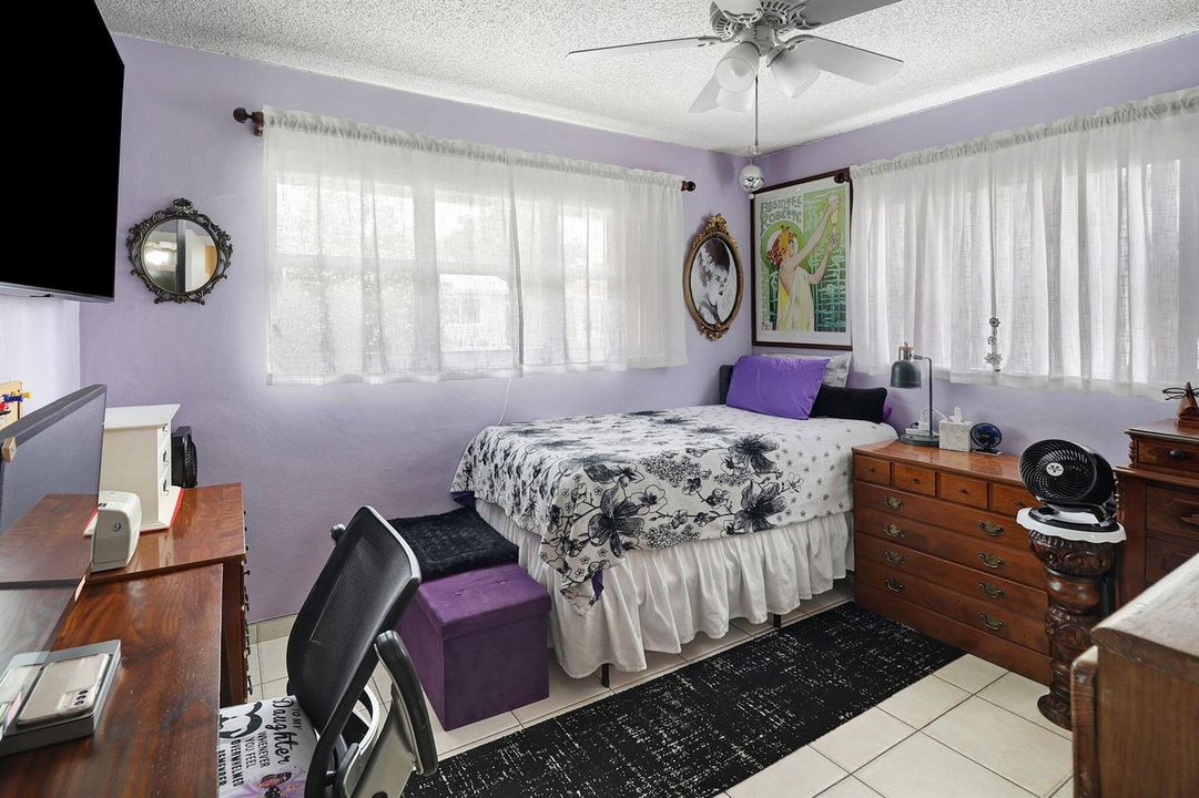 20-web-or-mls-4312 NW 47th St_20