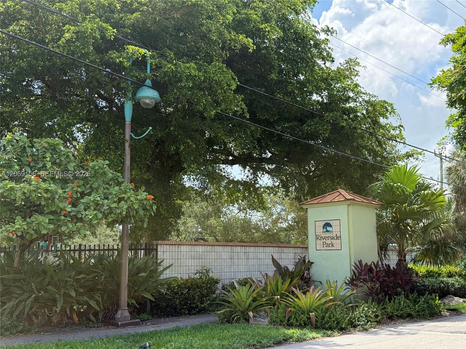 En Venta: $465,000 (3 camas, 2 baños, 1562 Pies cuadrados)