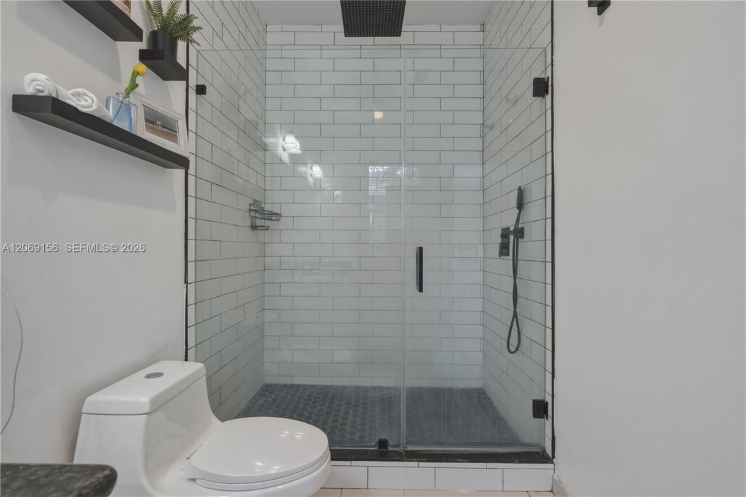 En Venta: $465,000 (3 camas, 2 baños, 1562 Pies cuadrados)