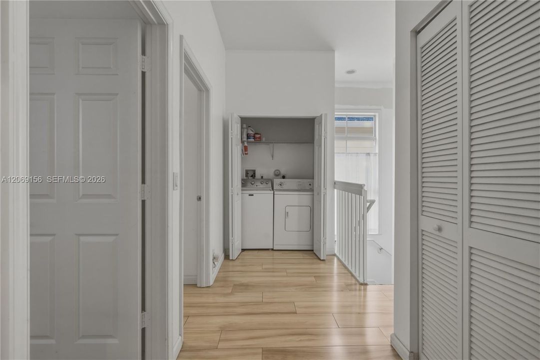En Venta: $465,000 (3 camas, 2 baños, 1562 Pies cuadrados)