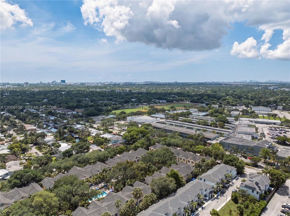 En Venta: $465,000 (3 camas, 2 baños, 1562 Pies cuadrados)