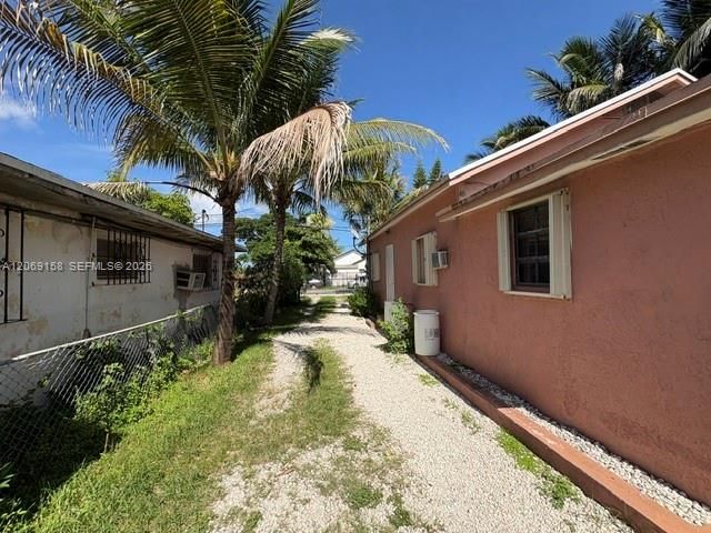 For Sale: $825,000 (0 beds, 0 baths, 1531 Square Feet)
