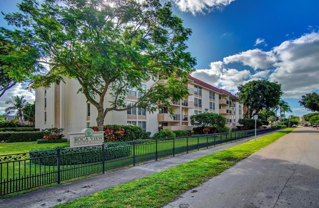 Boca View Building