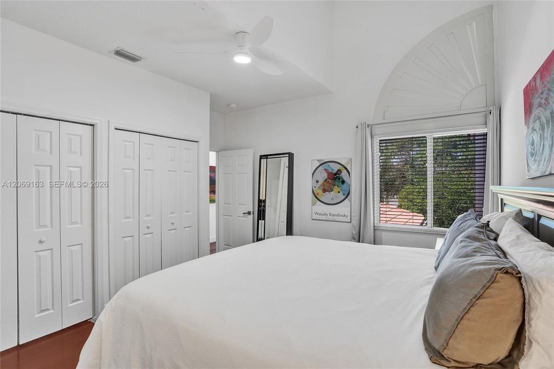 For Rent: $5,499 (3 beds, 3 baths, 2617 Square Feet)