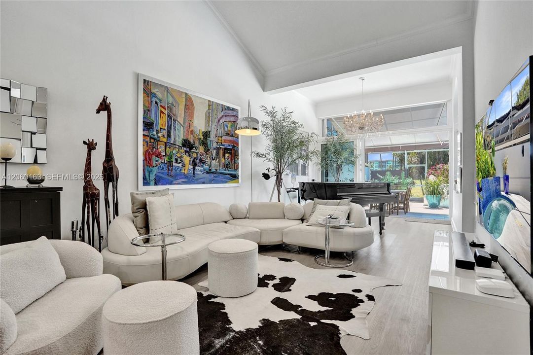 For Rent: $5,499 (3 beds, 3 baths, 2617 Square Feet)