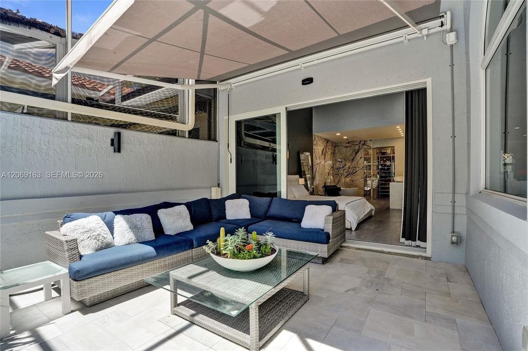 For Rent: $5,499 (3 beds, 3 baths, 2617 Square Feet)