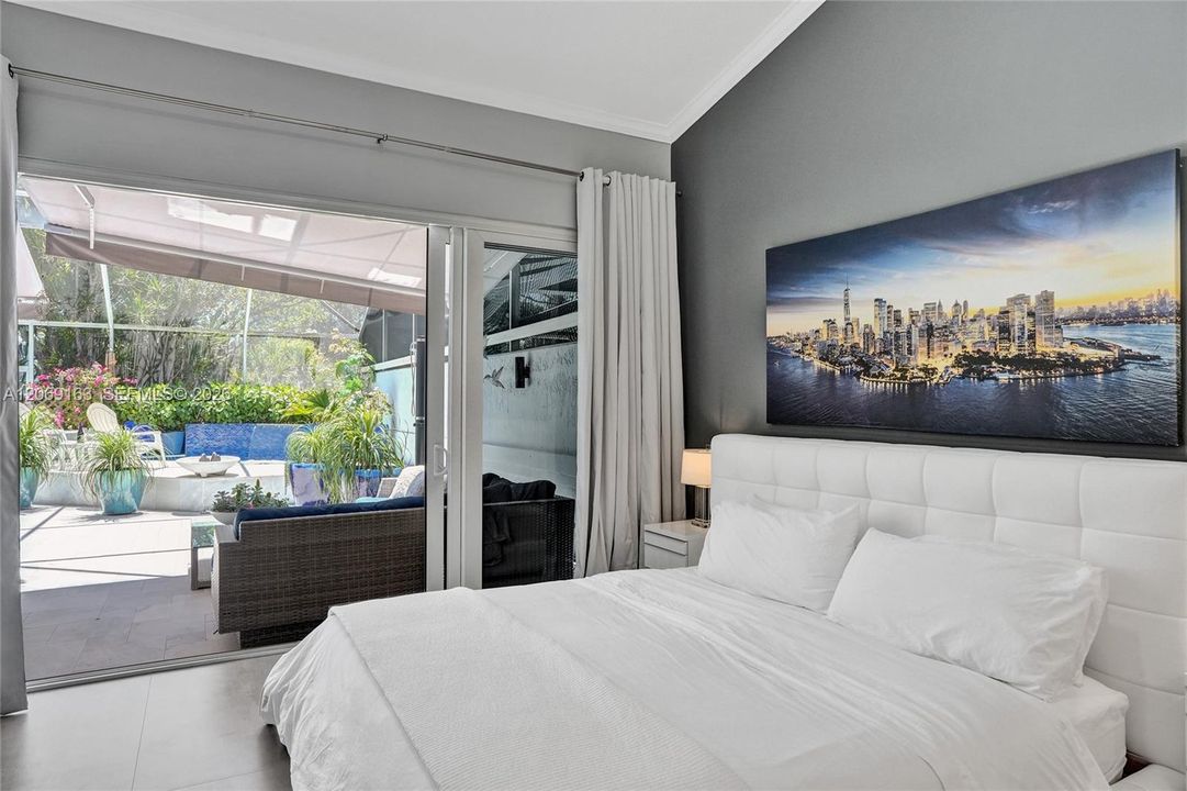 For Rent: $5,499 (3 beds, 3 baths, 2617 Square Feet)