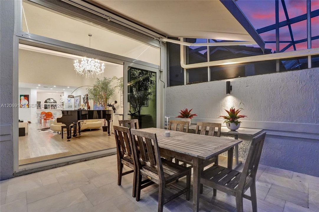 For Rent: $5,499 (3 beds, 3 baths, 2617 Square Feet)