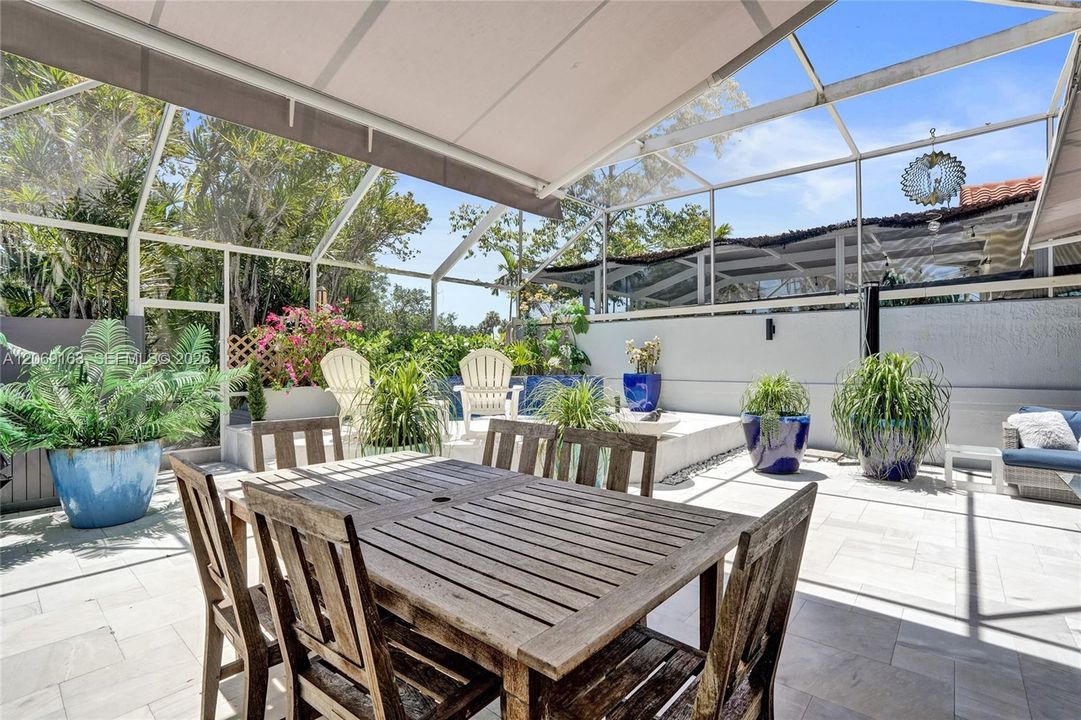 For Rent: $5,499 (3 beds, 3 baths, 2617 Square Feet)