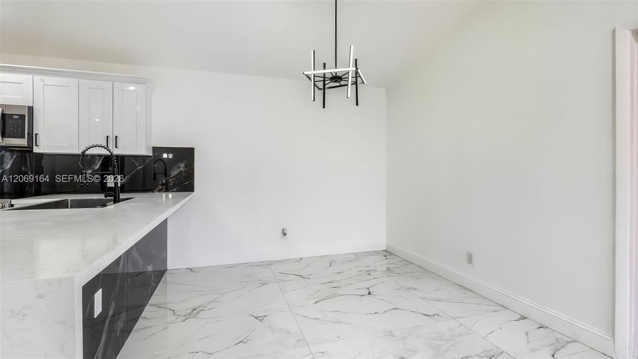 En Venta: $545,000 (4 camas, 4 baños, 0 Pies cuadrados)