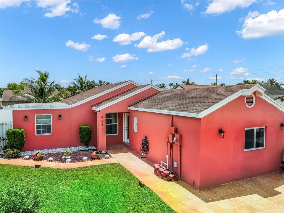 En Venta: $545,000 (4 camas, 4 baños, 0 Pies cuadrados)