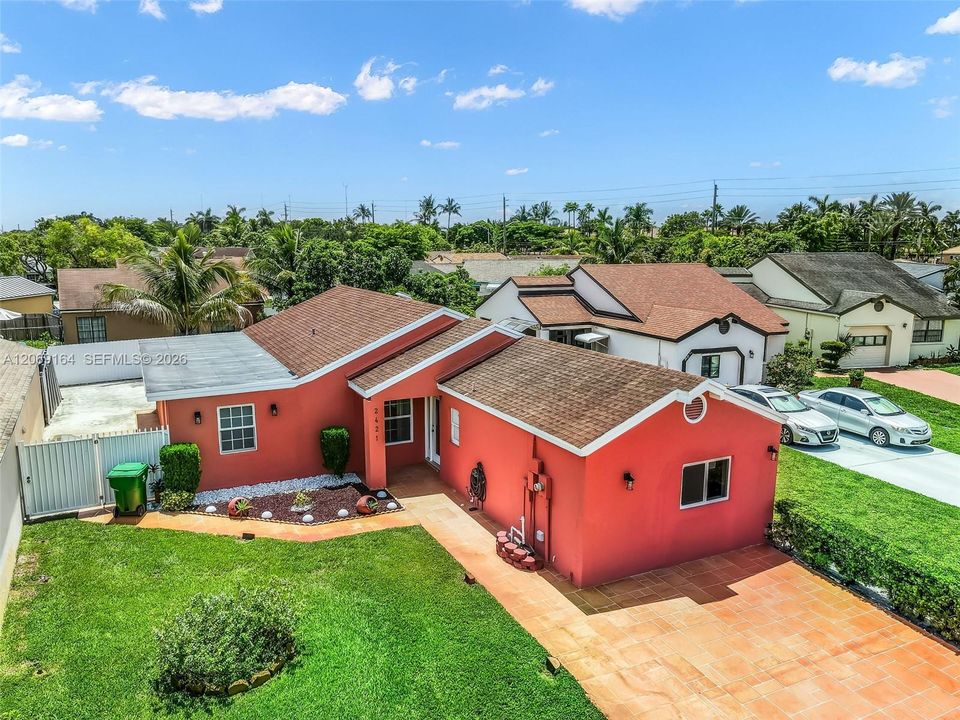 En Venta: $545,000 (4 camas, 4 baños, 0 Pies cuadrados)