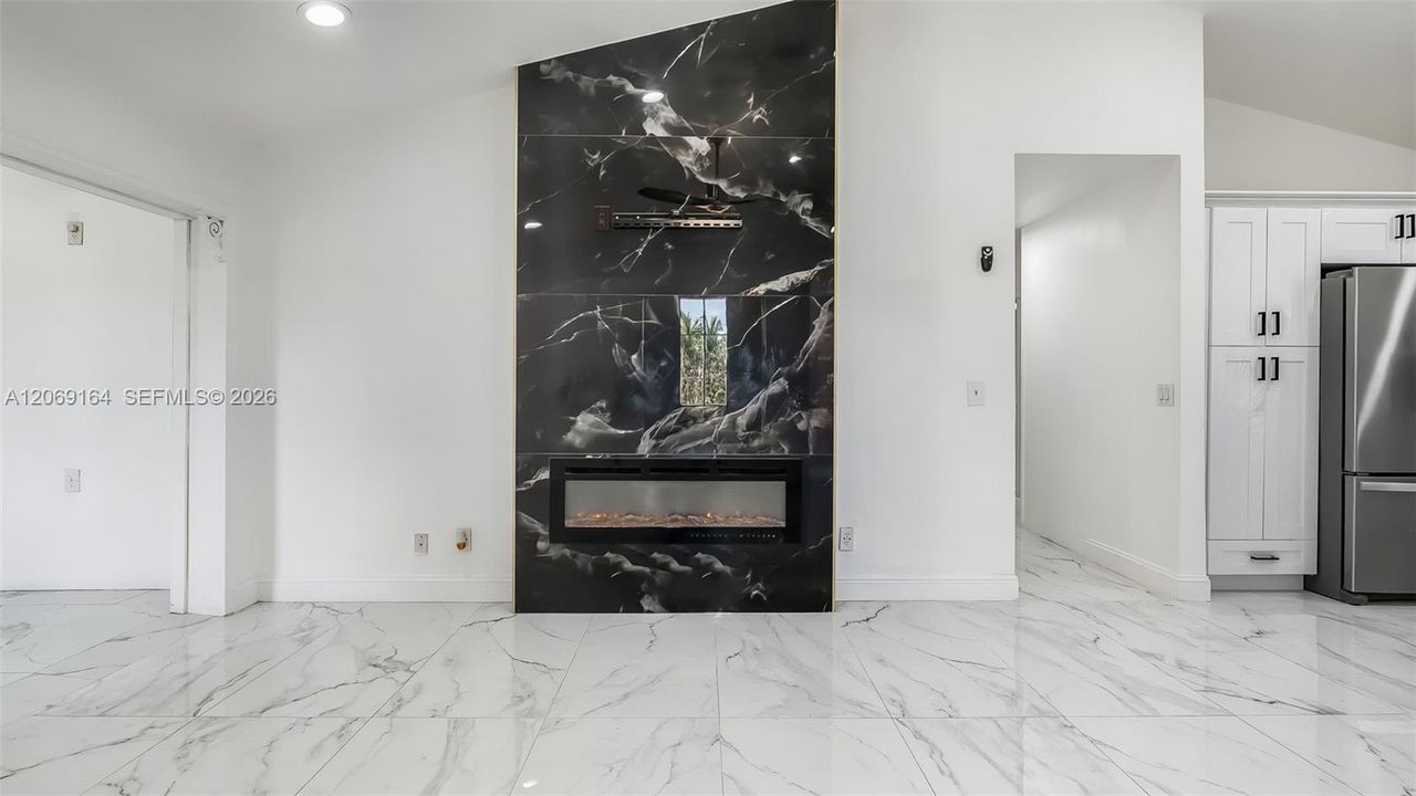 En Venta: $545,000 (4 camas, 4 baños, 0 Pies cuadrados)