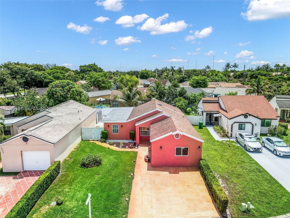 En Venta: $545,000 (4 camas, 4 baños, 0 Pies cuadrados)