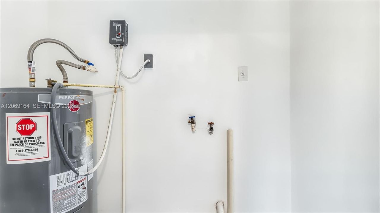 En Venta: $545,000 (4 camas, 4 baños, 0 Pies cuadrados)
