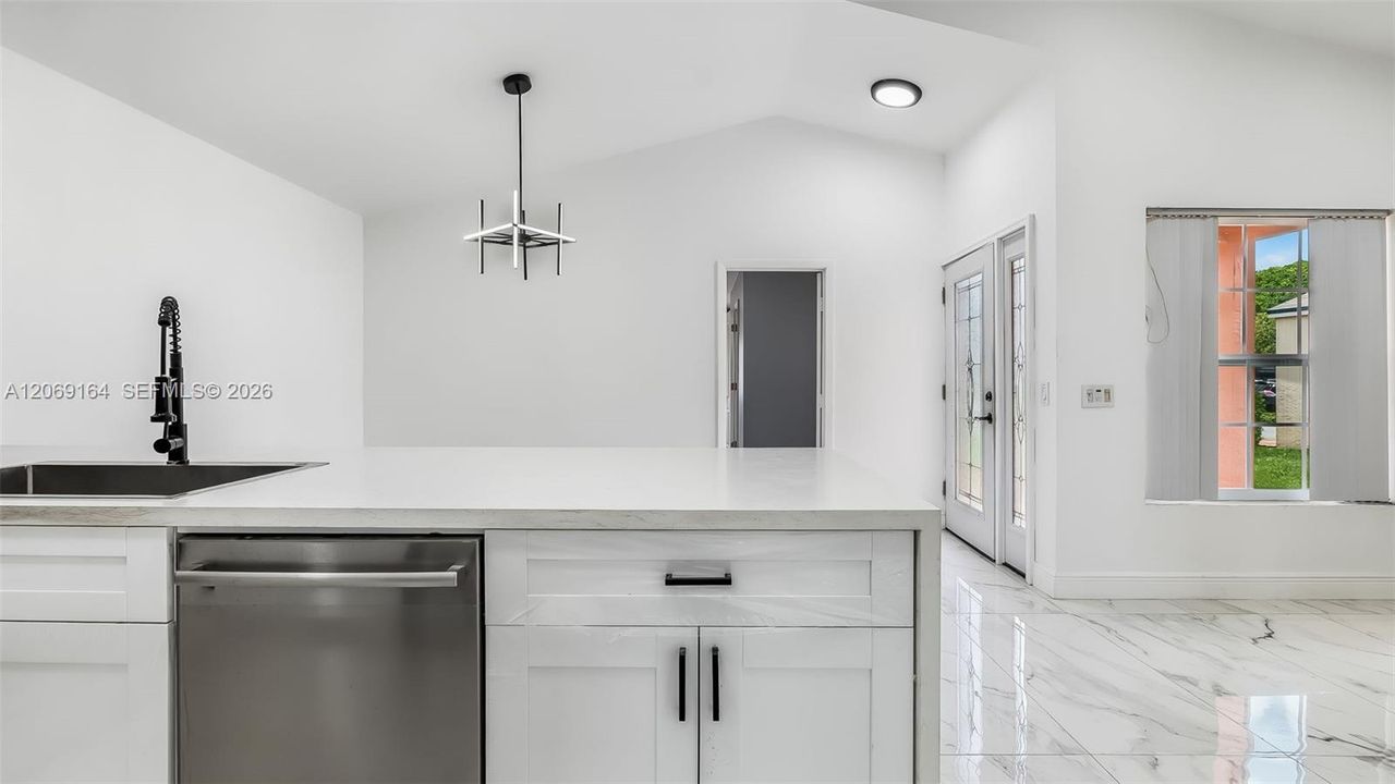 En Venta: $545,000 (4 camas, 4 baños, 0 Pies cuadrados)