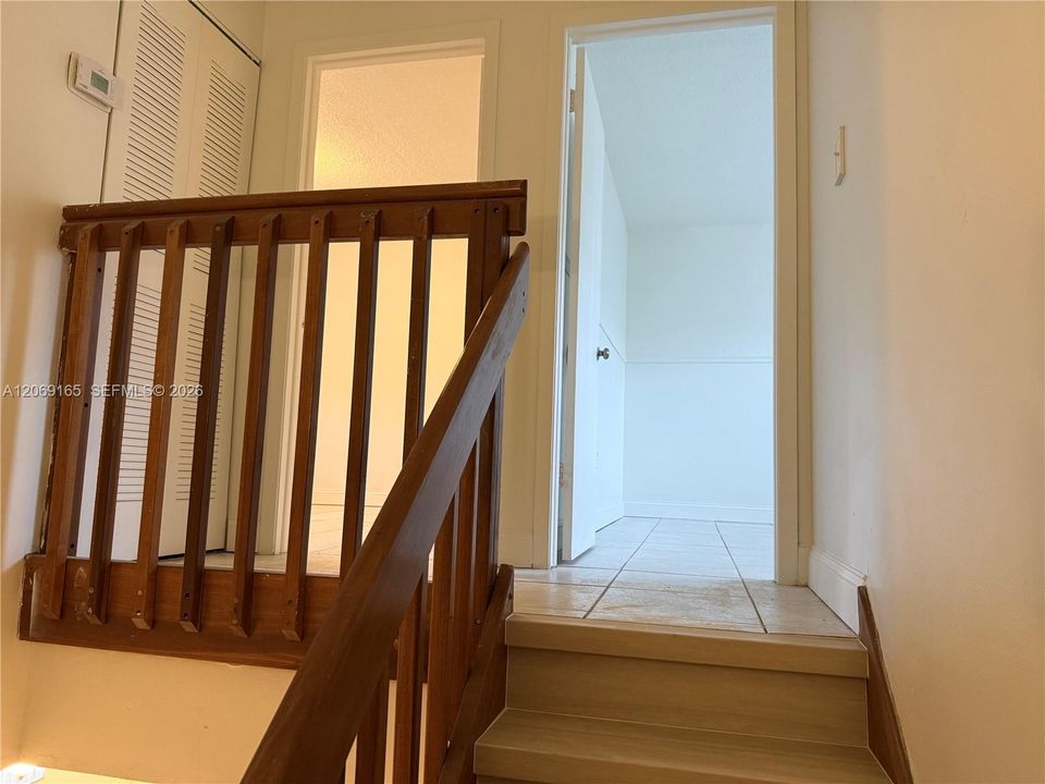 For Rent: $2,700 (2 beds, 2 baths, 1223 Square Feet)