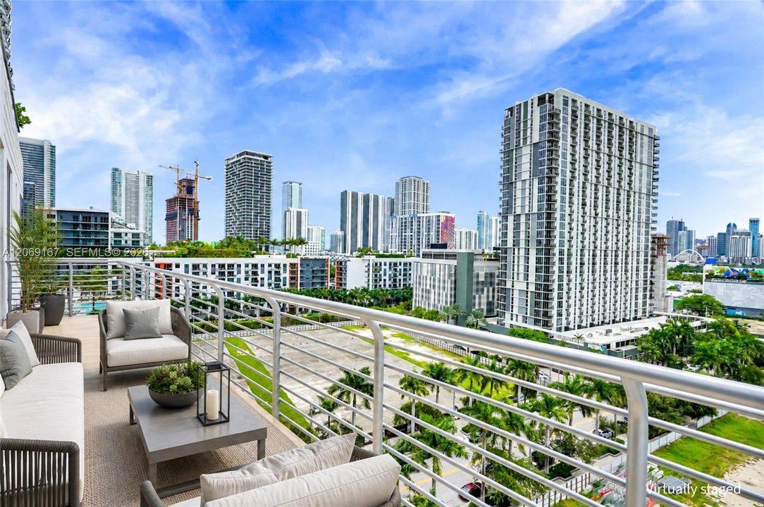 En Venta: $1,350,000 (2 camas, 2 baños, 873 Pies cuadrados)
