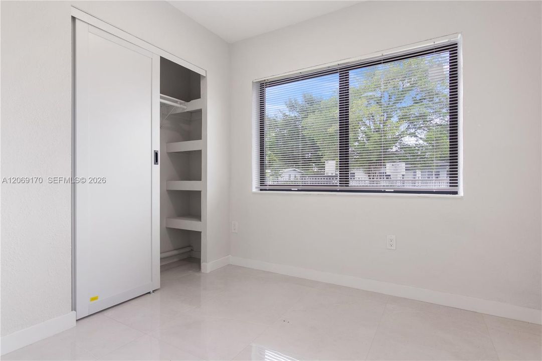 For Sale: $559,000 (3 beds, 1 baths, 1708 Square Feet)