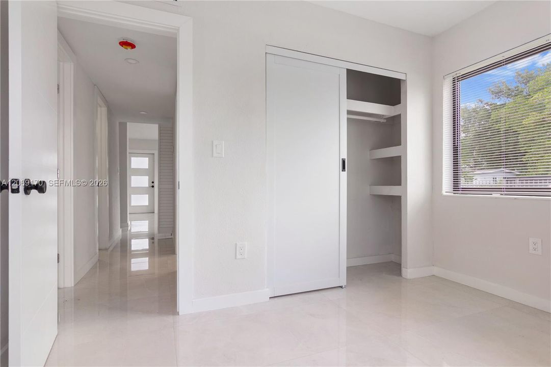 For Sale: $559,000 (3 beds, 1 baths, 1708 Square Feet)