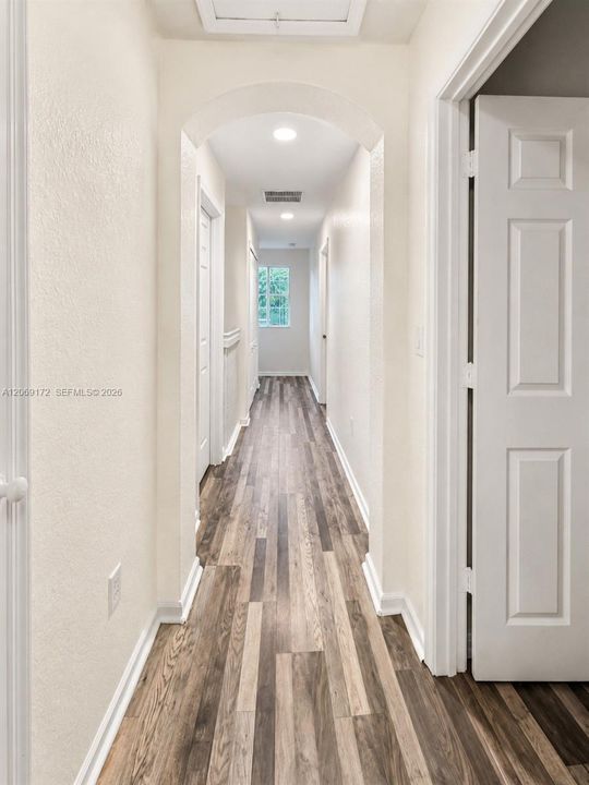 For Rent: $2,300 (4 beds, 3 baths, 1423 Square Feet)