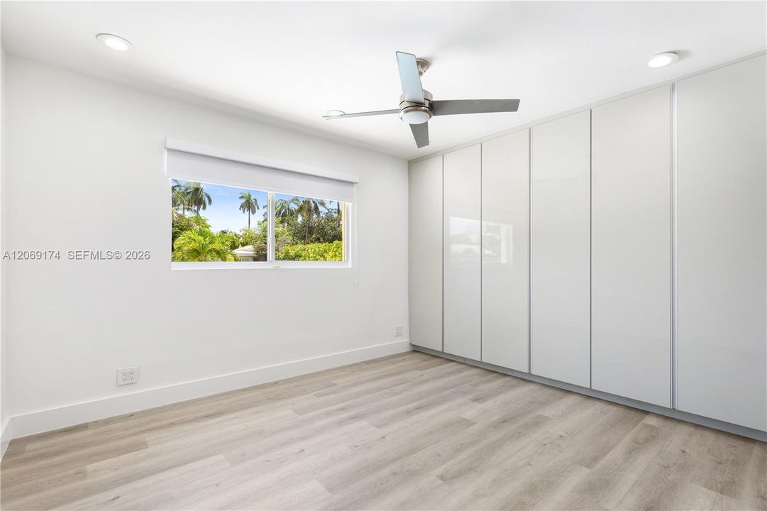 For Rent: $9,500 (3 beds, 3 baths, 1646 Square Feet)