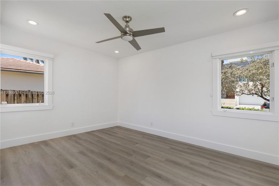 For Rent: $9,500 (3 beds, 3 baths, 1646 Square Feet)