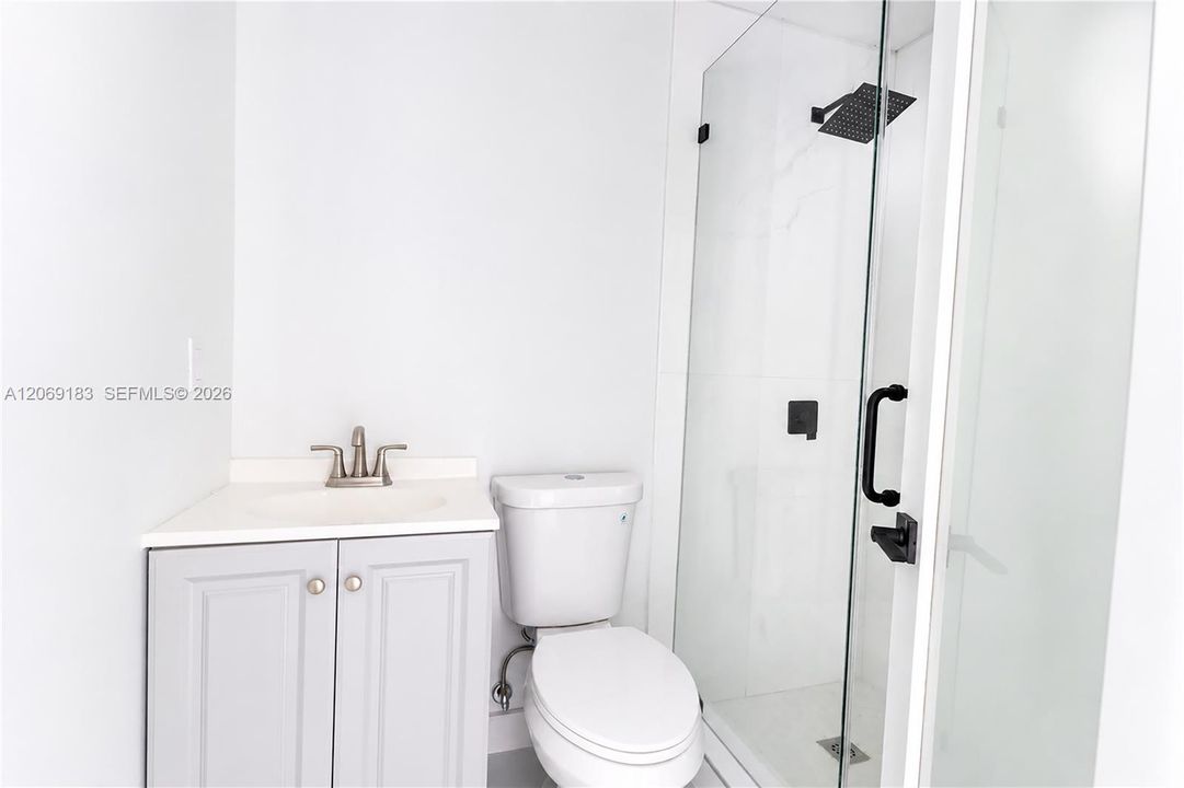 For Sale: $430,000 (4 beds, 1 baths, 1034 Square Feet)