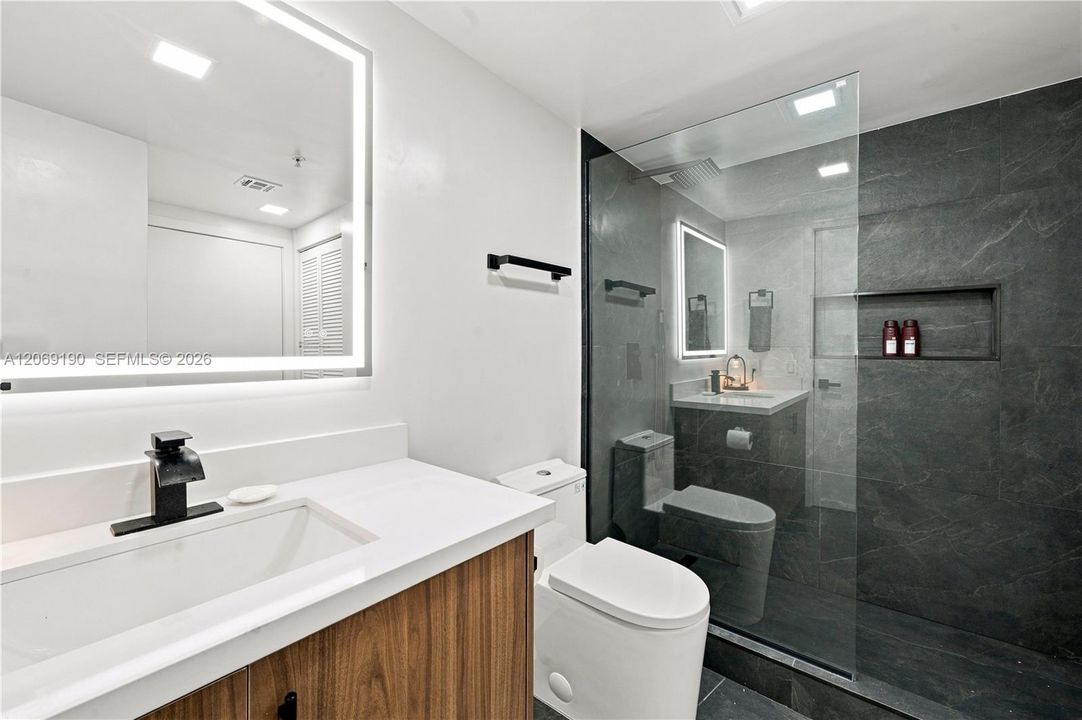 For Rent: $3,200 (1 beds, 1 baths, 791 Square Feet)