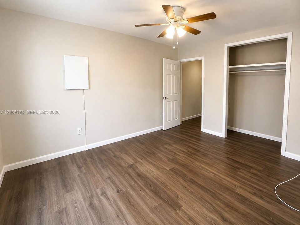 For Rent: $1,400 (1 beds, 1 baths, 1080 Square Feet)