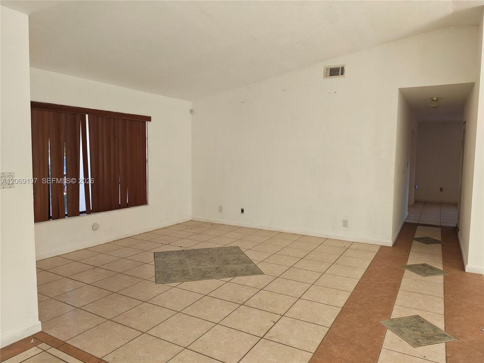 For Sale: $799,000 (3 beds, 2 baths, 2415 Square Feet)