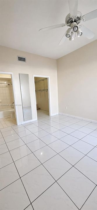 For Rent: $2,000 (2 beds, 2 baths, 830 Square Feet)
