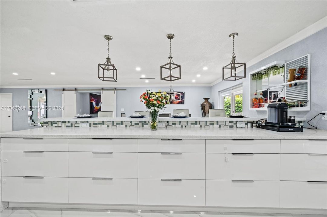 For Sale: $2,675,000 (6 beds, 3 baths, 6329 Square Feet)