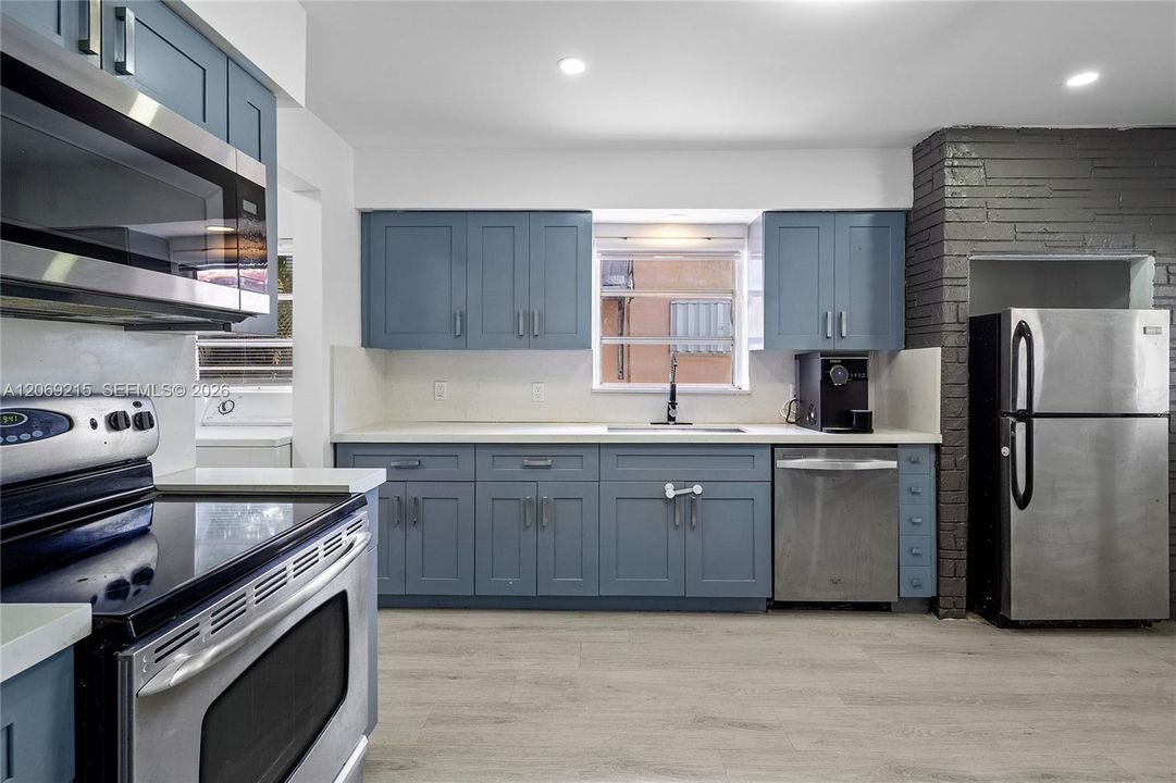 For Rent: $3,500 (3 beds, 2 baths, 1438 Square Feet)