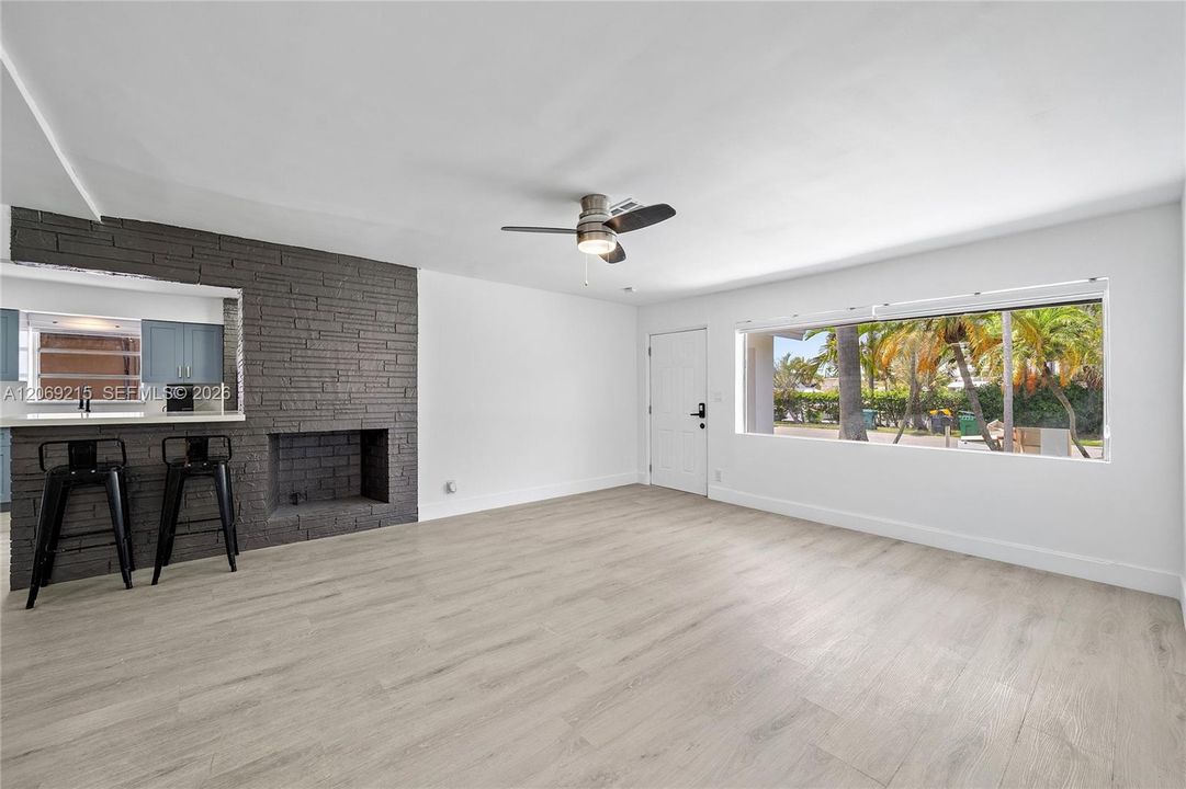 For Rent: $3,500 (3 beds, 2 baths, 1438 Square Feet)