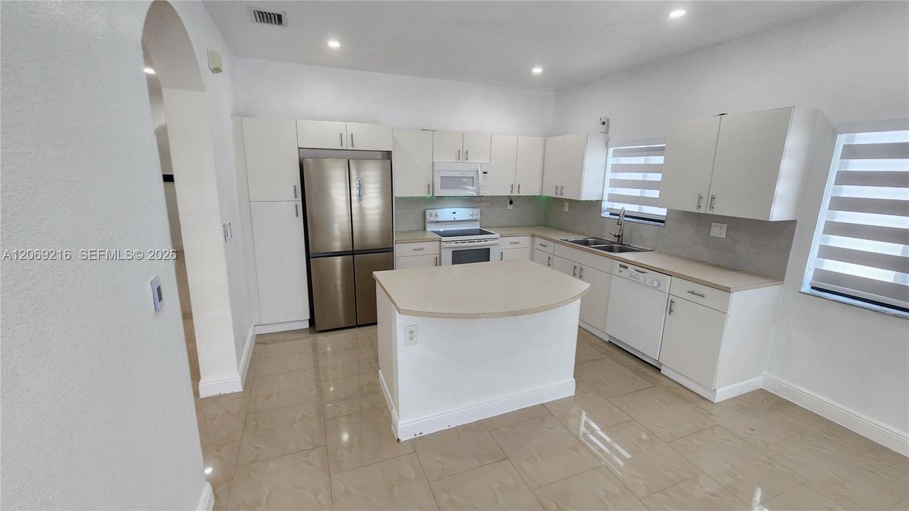 For Rent: $4,000 (3 beds, 2 baths, 1502 Square Feet)