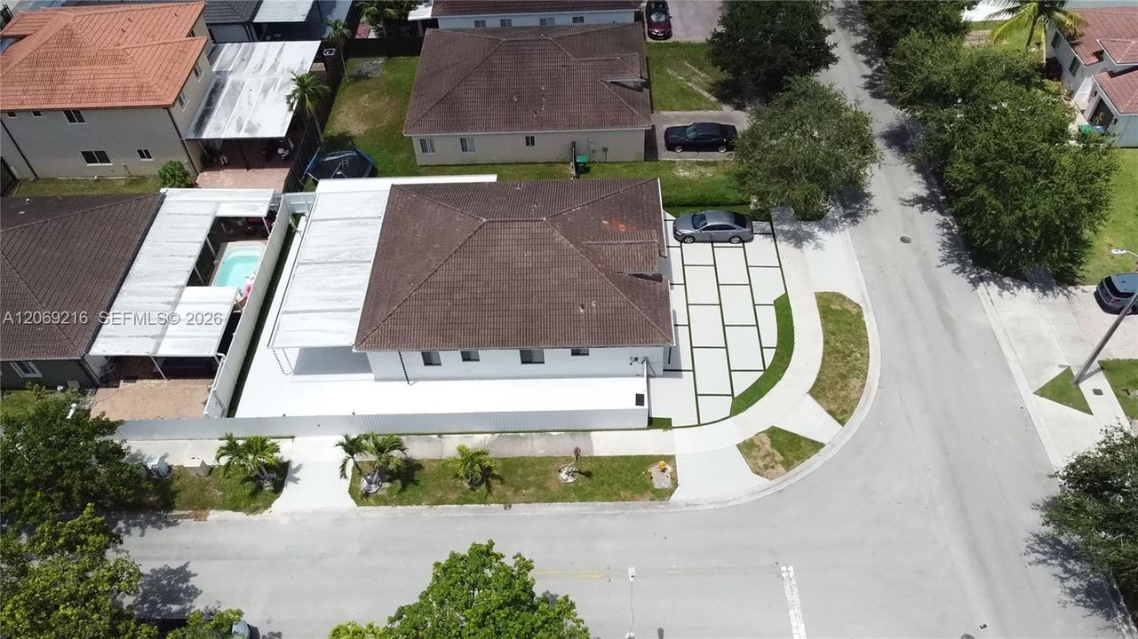 For Rent: $4,000 (3 beds, 2 baths, 1502 Square Feet)