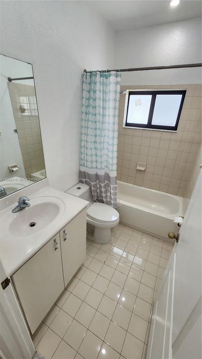 For Rent: $4,000 (3 beds, 2 baths, 1502 Square Feet)