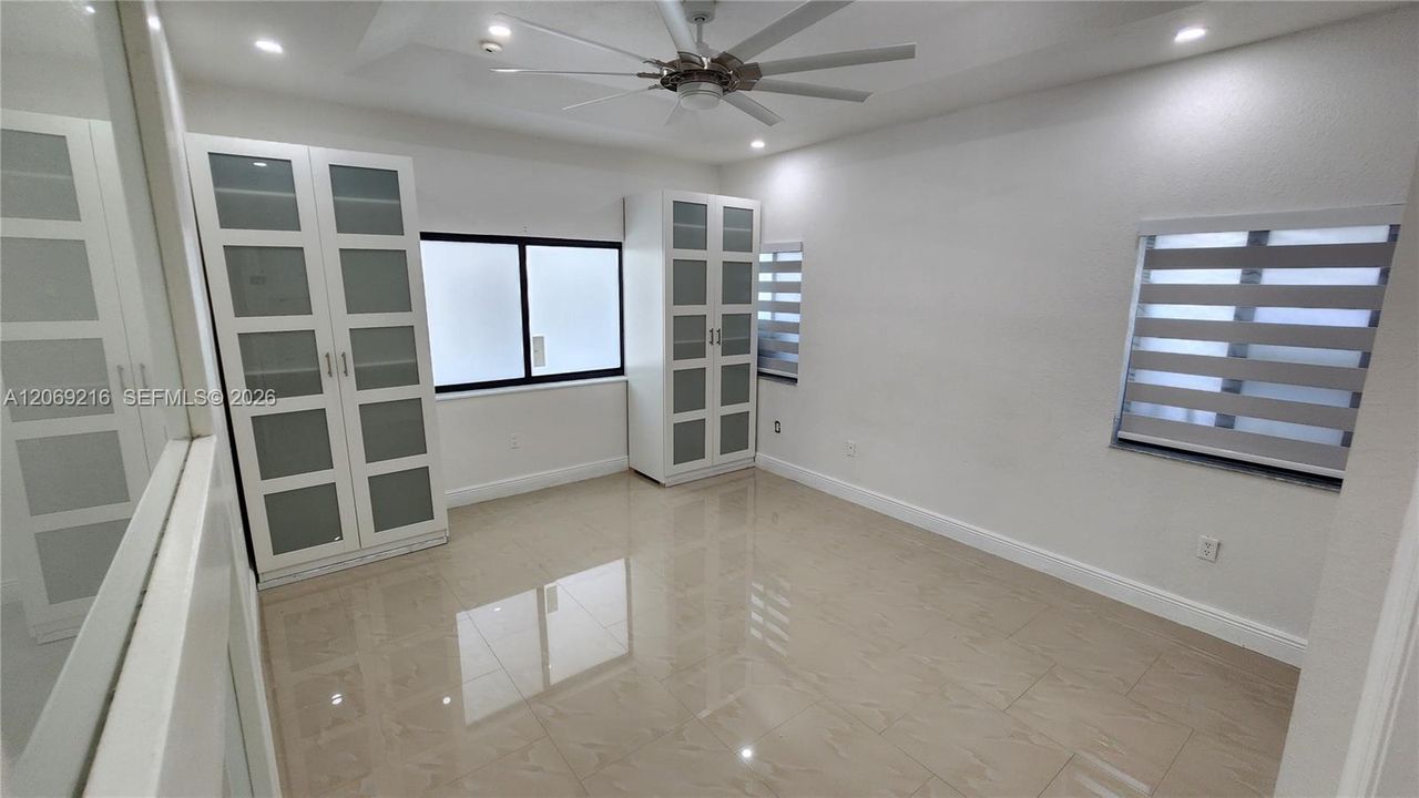 For Rent: $4,000 (3 beds, 2 baths, 1502 Square Feet)