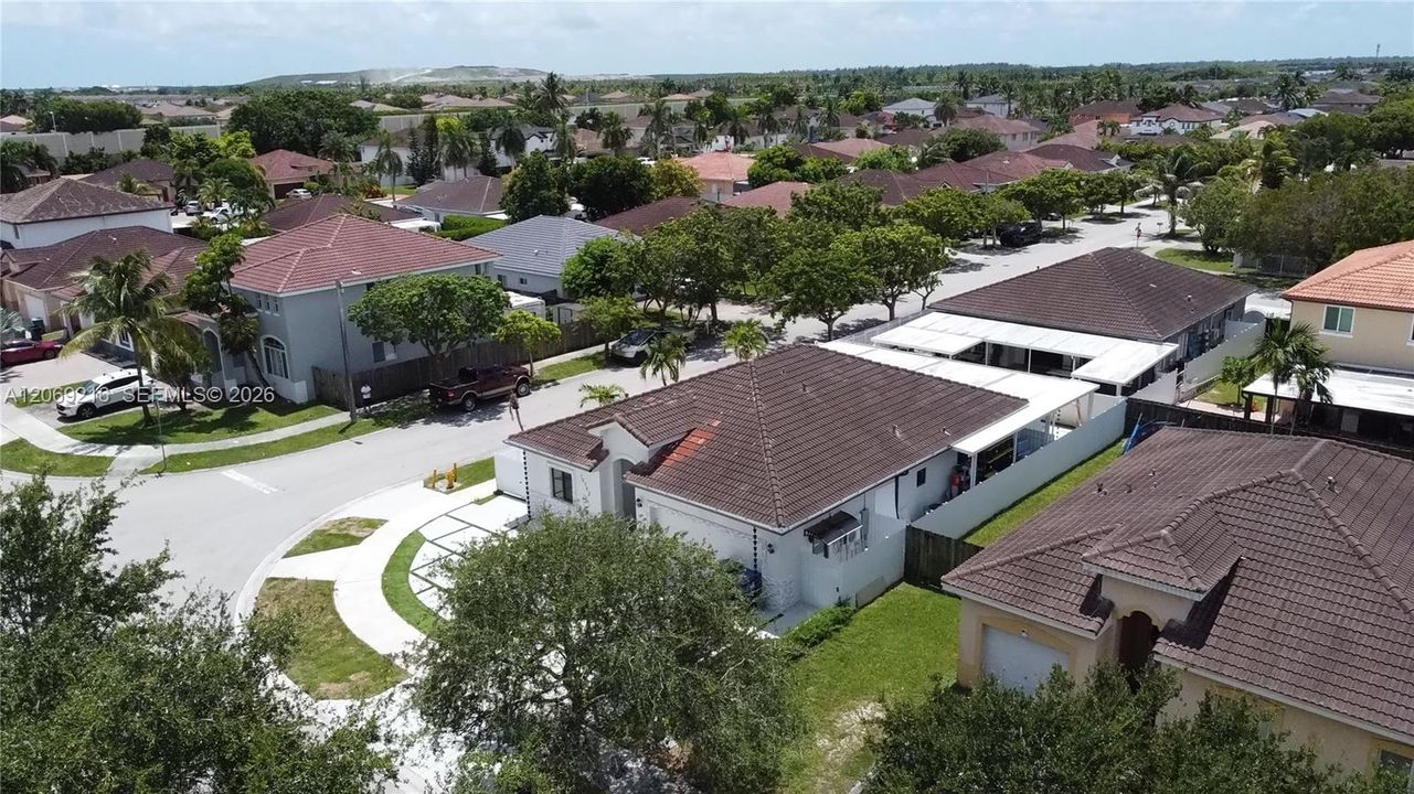 For Rent: $4,000 (3 beds, 2 baths, 1502 Square Feet)
