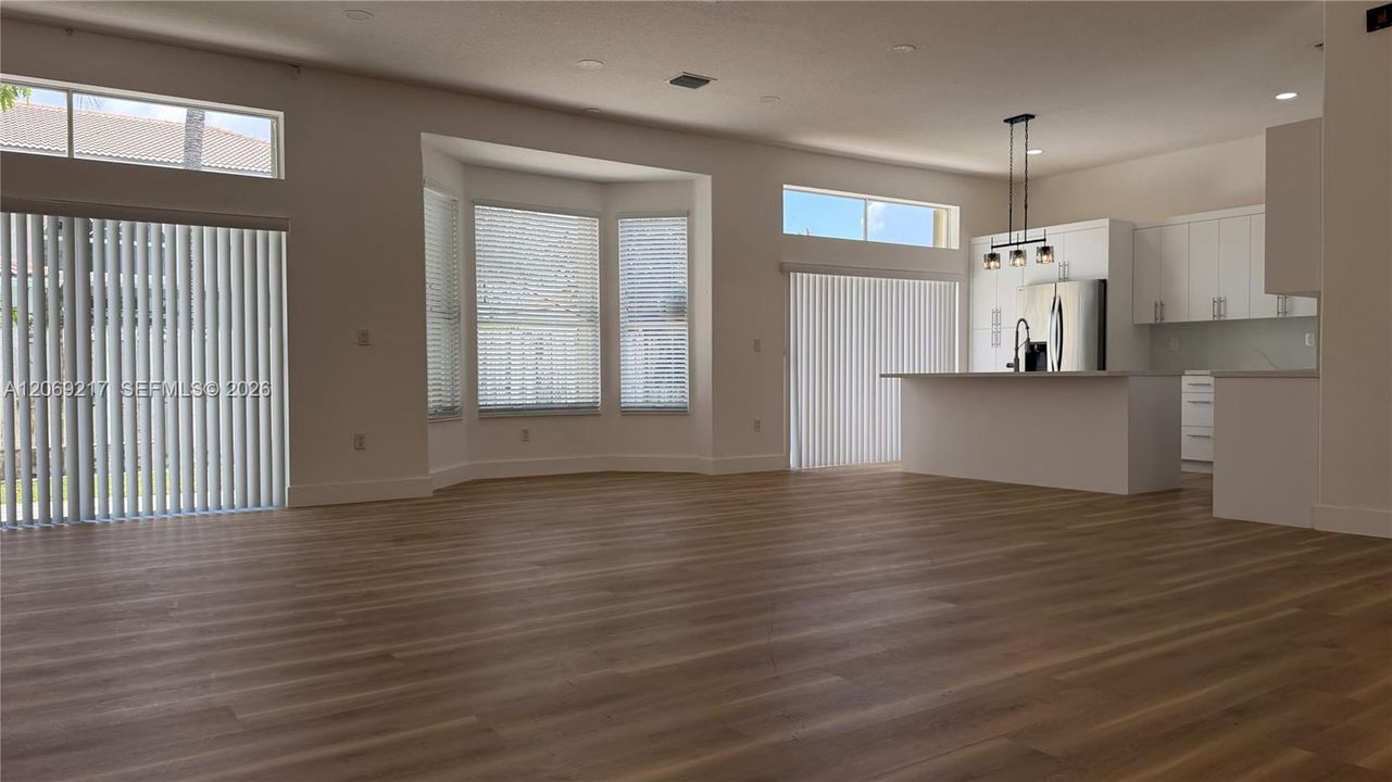 For Sale: $770,000 (3 beds, 2 baths, 1768 Square Feet)