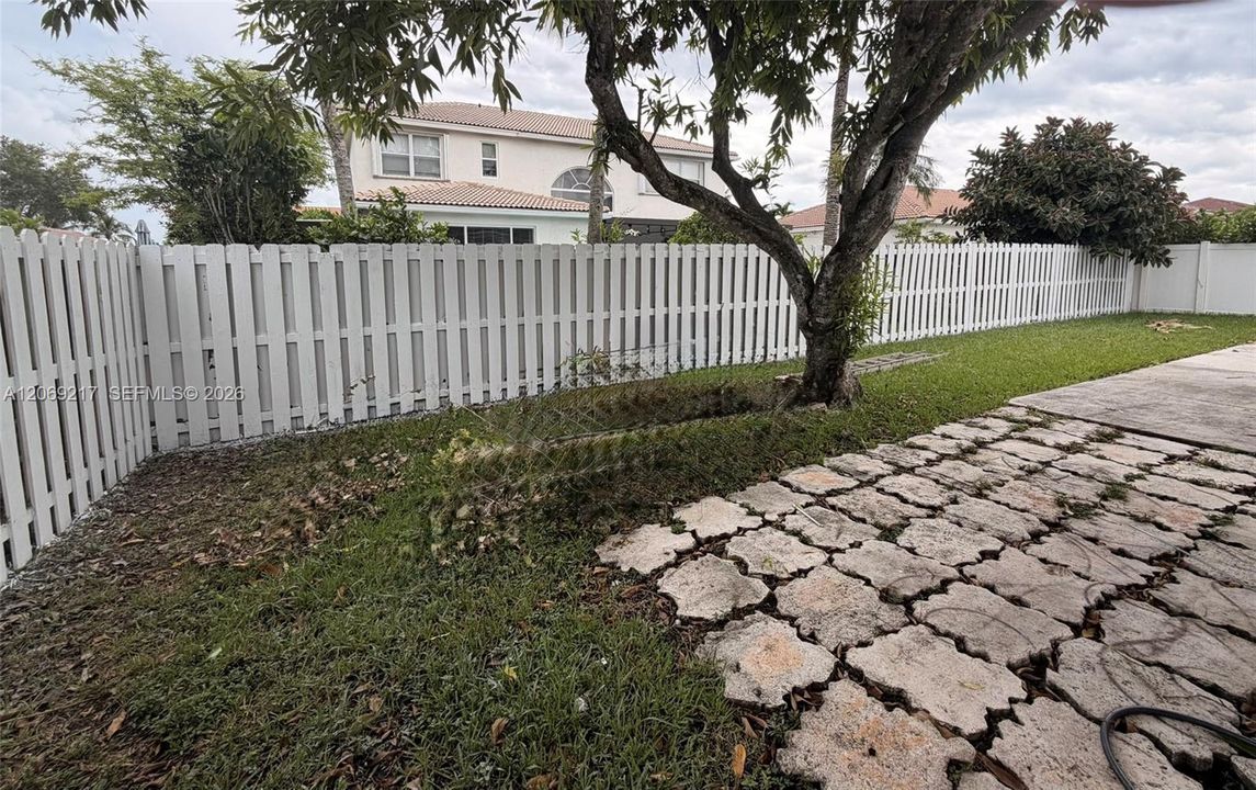 For Sale: $770,000 (3 beds, 2 baths, 1768 Square Feet)