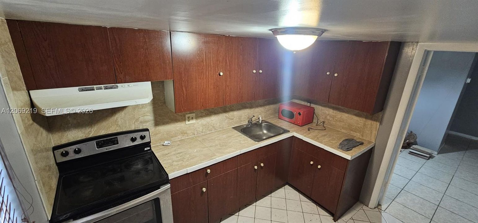 For Rent: $1,700 (2 beds, 2 baths, 1016 Square Feet)